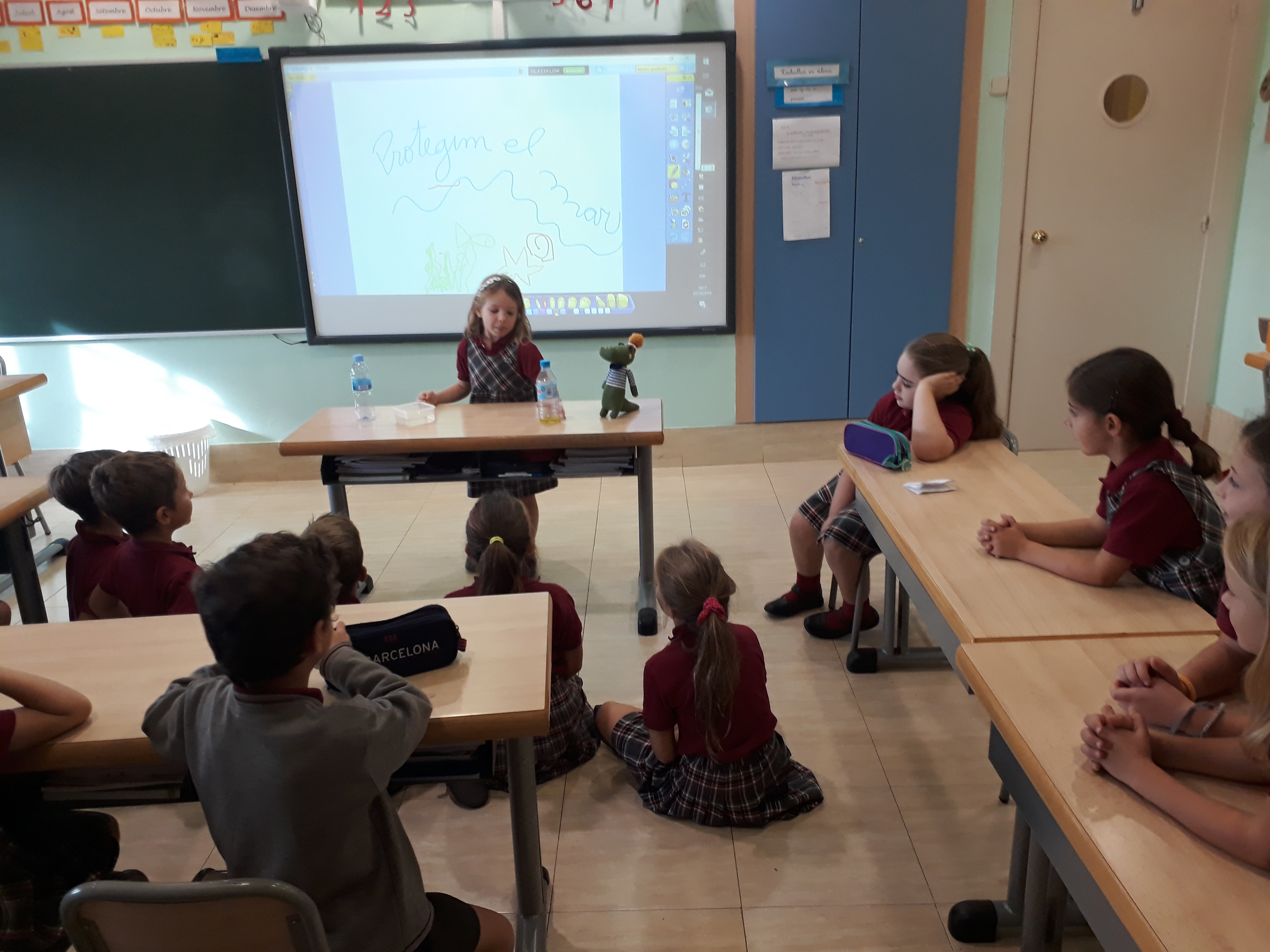 Un cocodril visita 2n EP